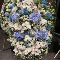 Венки из живых цветов_18