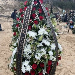 Вінки з живих квітів на похорон_32