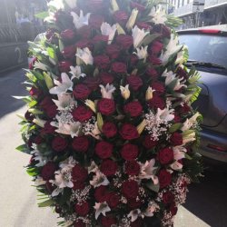 Вінки з живих квітів на похорон_33