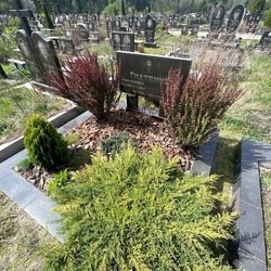 Уход за могилами на кладбищах Киева